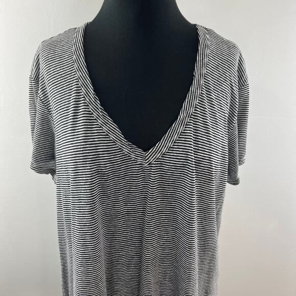 Wilt Black White Top Cotton Striped Ribbed V-Neck Short Sleeve Size Large L USA - Picture 3 of 10